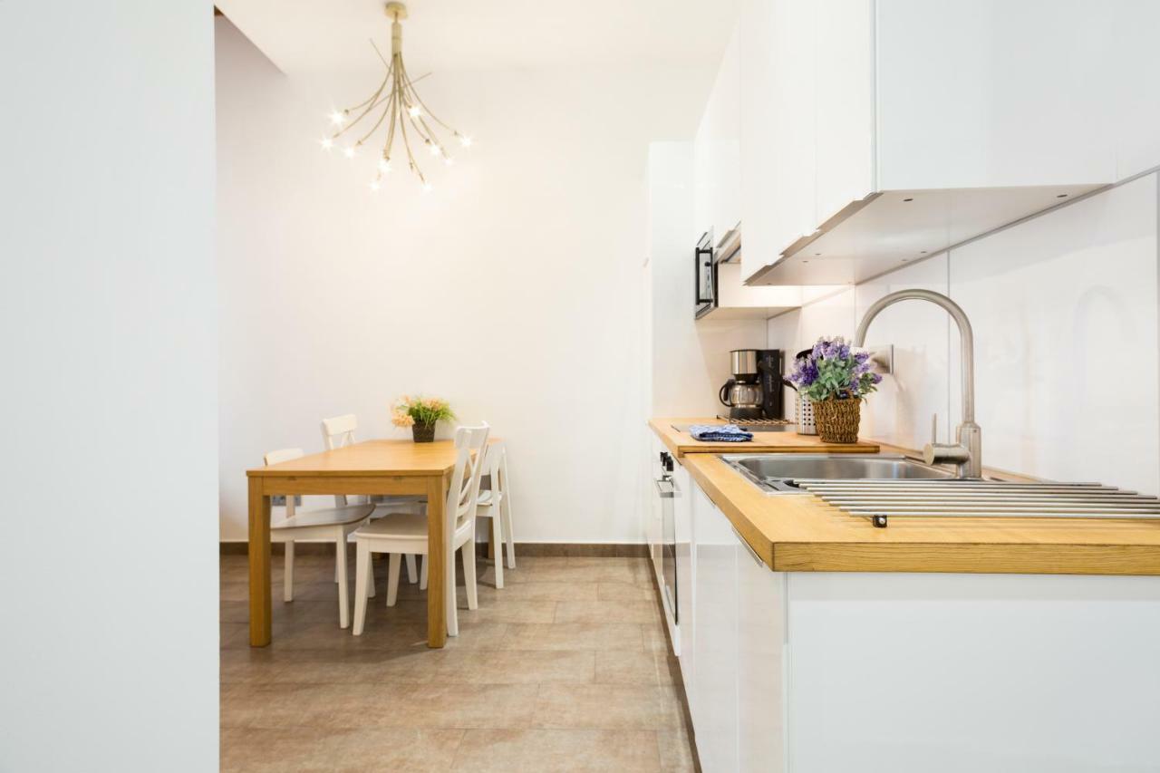 Stay U-Nique Apartments Eixample Center 바르셀로나 외부 사진